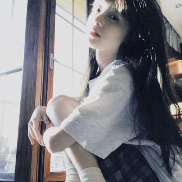 美女和液体人